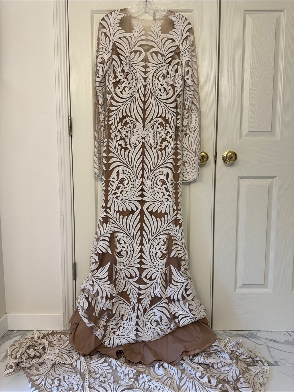 Discontinued Avril Wedding Gown By Rue De Seinenever Worn — image 4 of 7